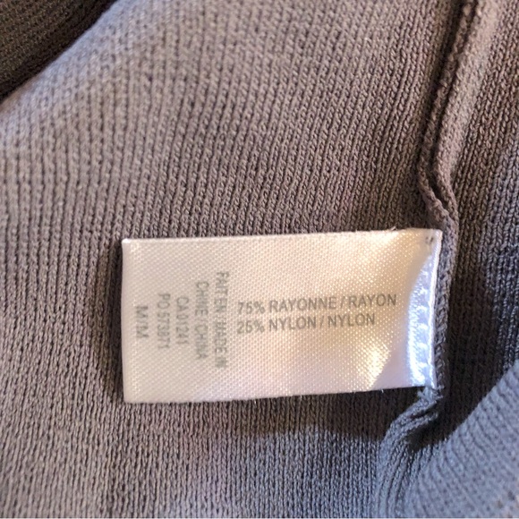 ☀️ NWT Simons Contemporaine Grey Knit Half Sleeve Sweater in Size Medium - Picture 5 of 8